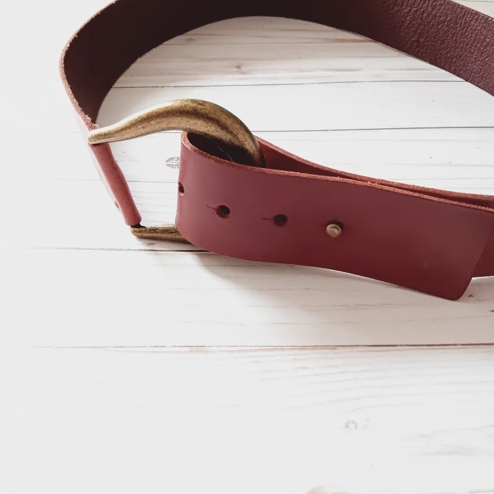 GAP Burgundy Leather Belt Brass Tone Buckle Women's Large